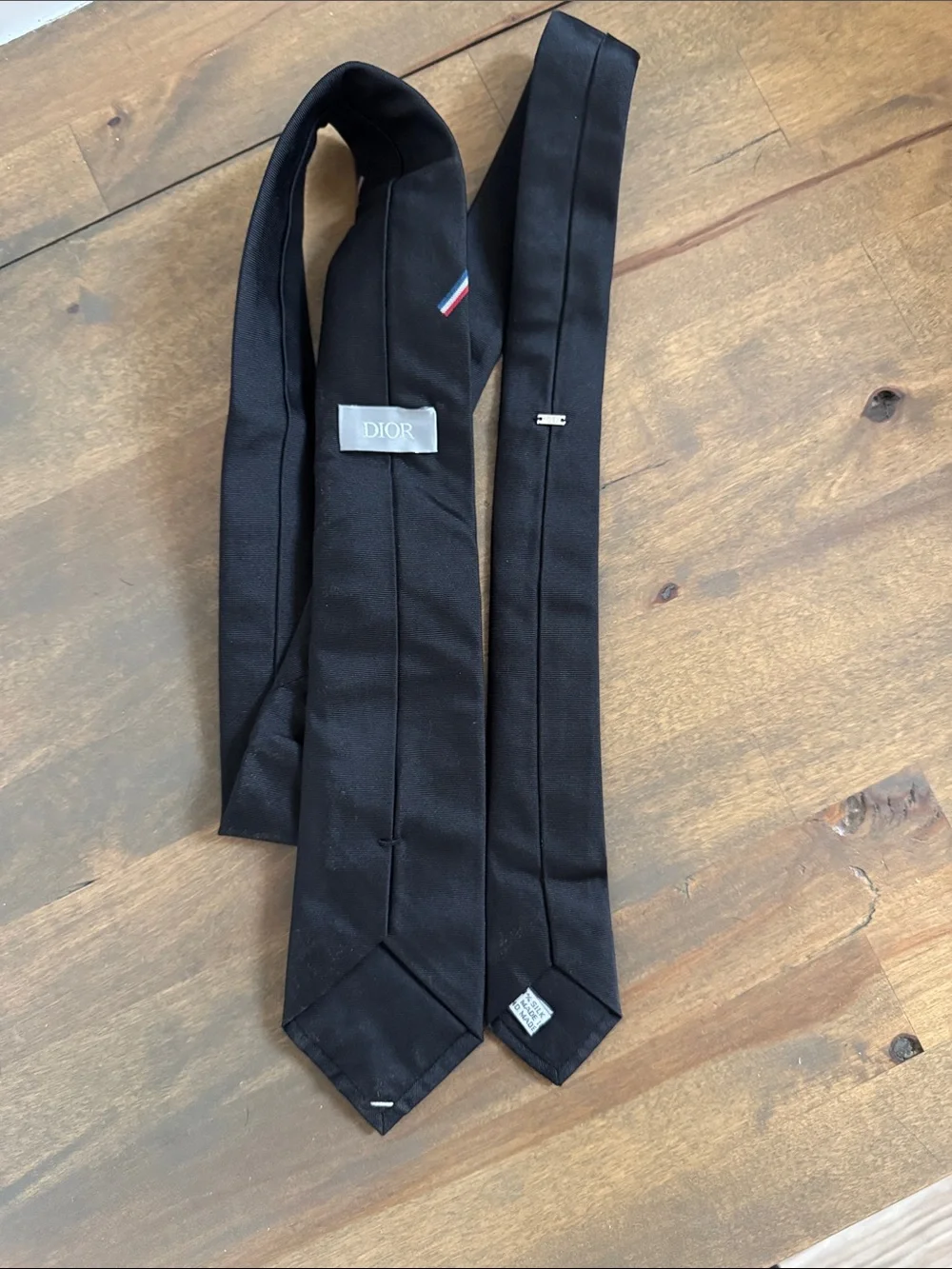Dior 100% Silk Tie 55” in length - Picture 2 of 2